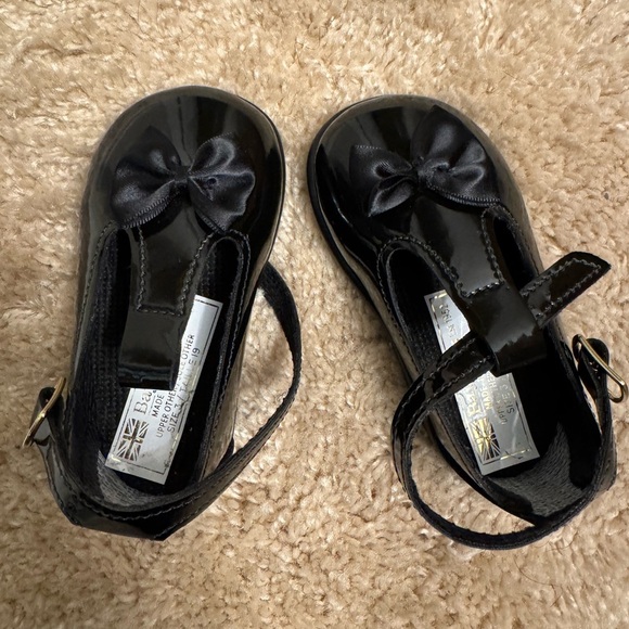 Black Kids Shoes with Bow 
♥️3 Months size ♥️ - Picture 4 of 6